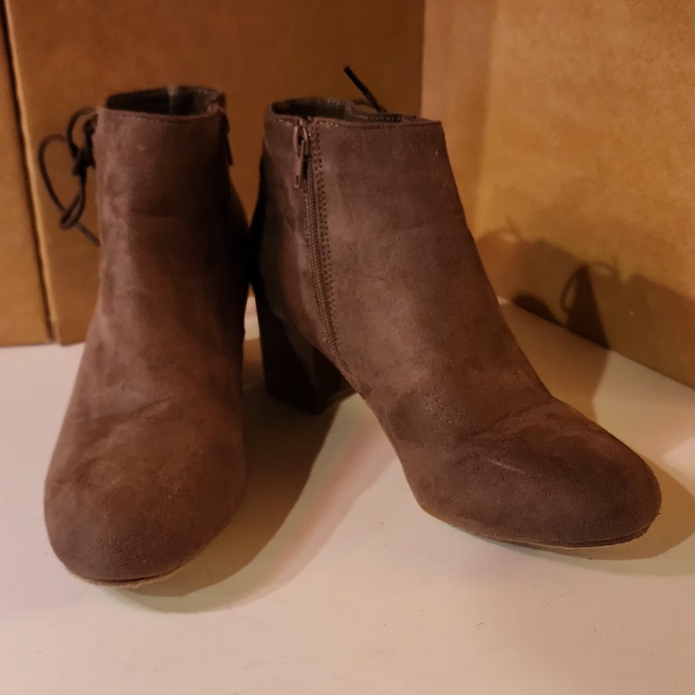BAMBOO Lace-Up Brown Ankle Booties - Picture 2 of 6